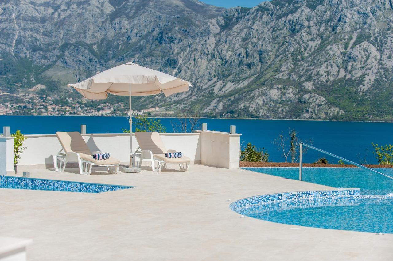 Lavender Bay Apartment B23 Kotor Bagian luar foto